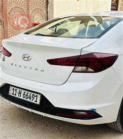 هیوندای ئەلەنترا